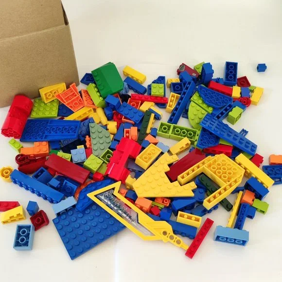 Lego Toys 20 Random Lego Yellow Red Blue Green Bulk Lot Of